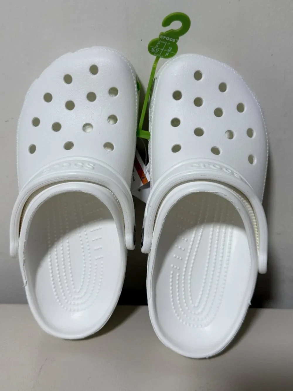 Crocs Big Kids' Classic Clog, J4 White
